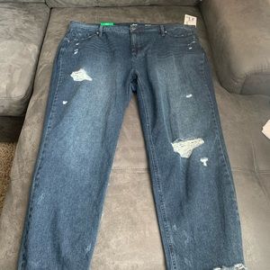 NWT Distressed Mid-Rise Jeans